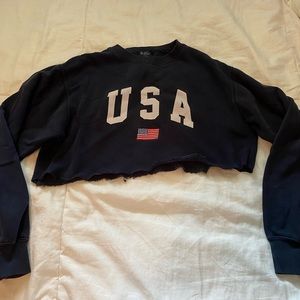 Brandy Melville  cropped crew neck